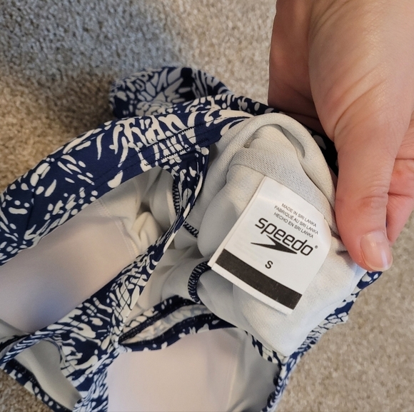 Speedo Women's Ultraback Blue Pineapple One Piece Swimming Suit Size  Small - Picture 6 of 6